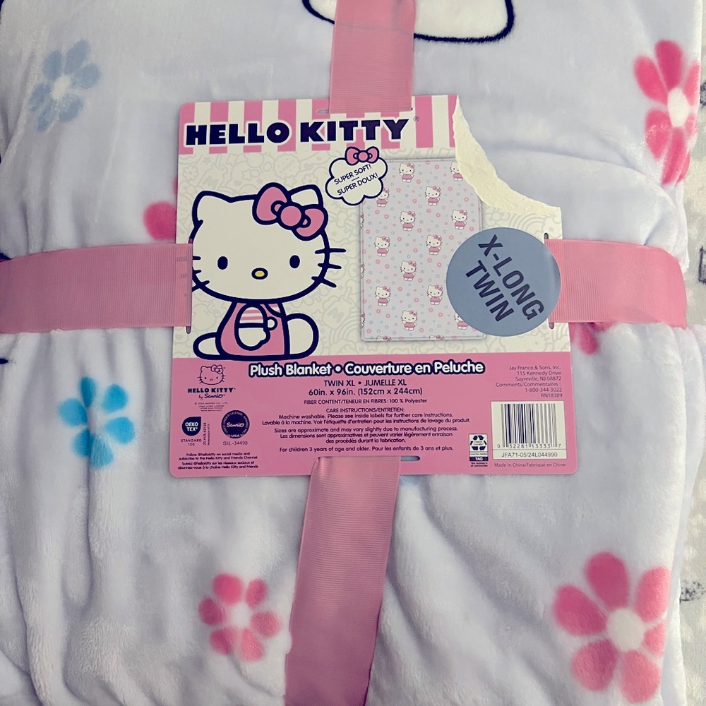 Brand New Hello Kitty Blanket